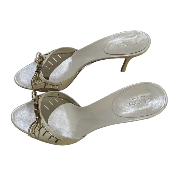 Vintage Gucci leather bow kitten heel sandals - Picture 2 of 5